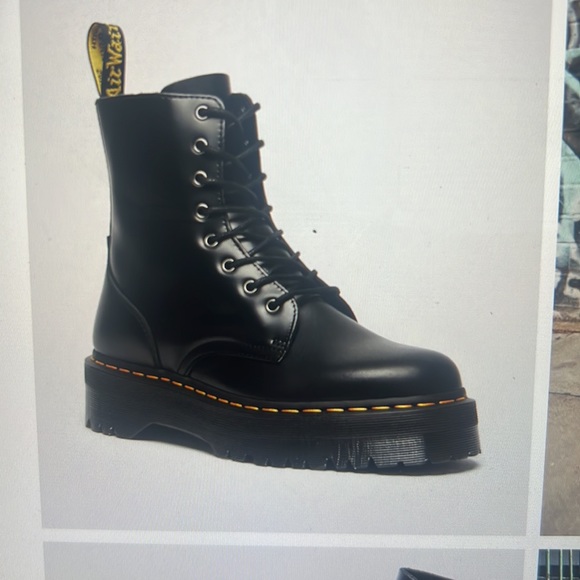COPY - Dr Martens Jason Boot Smooth Leather Platforms - Picture 6 of 6